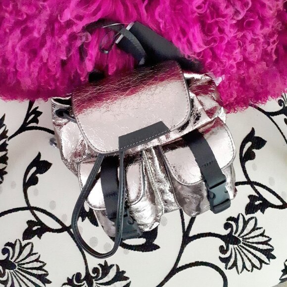 NWT Kendall + Kylie gold logo metallic backpack - Picture 3 of 5